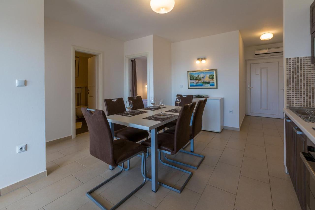 Domino Apartment Dramalj Luaran gambar