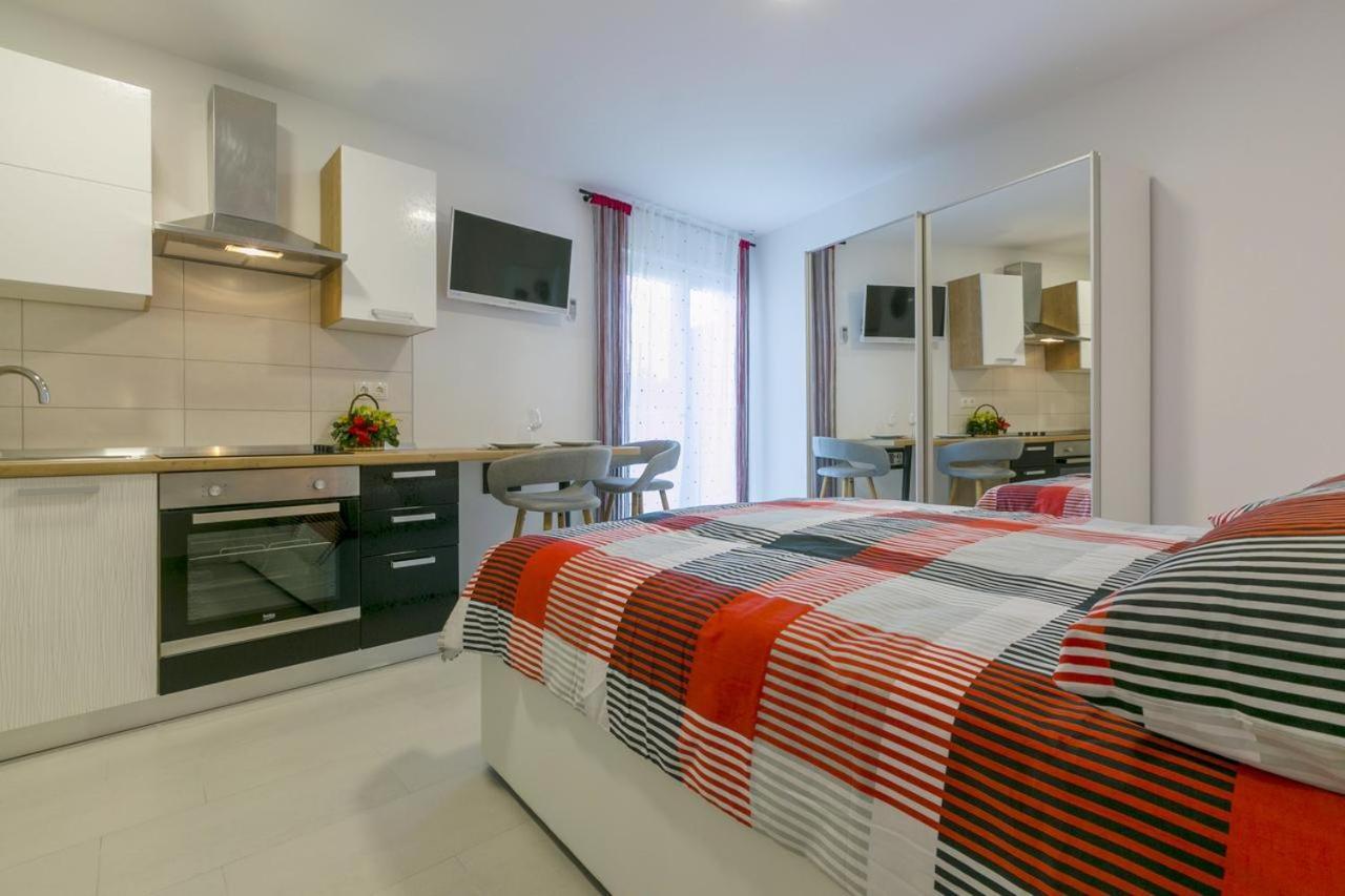 Domino Apartment Dramalj Luaran gambar