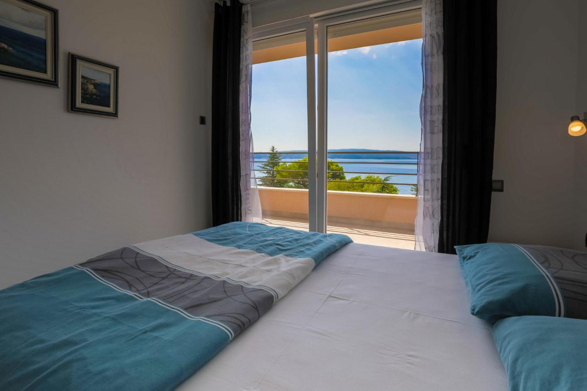 Domino Apartment Dramalj Luaran gambar