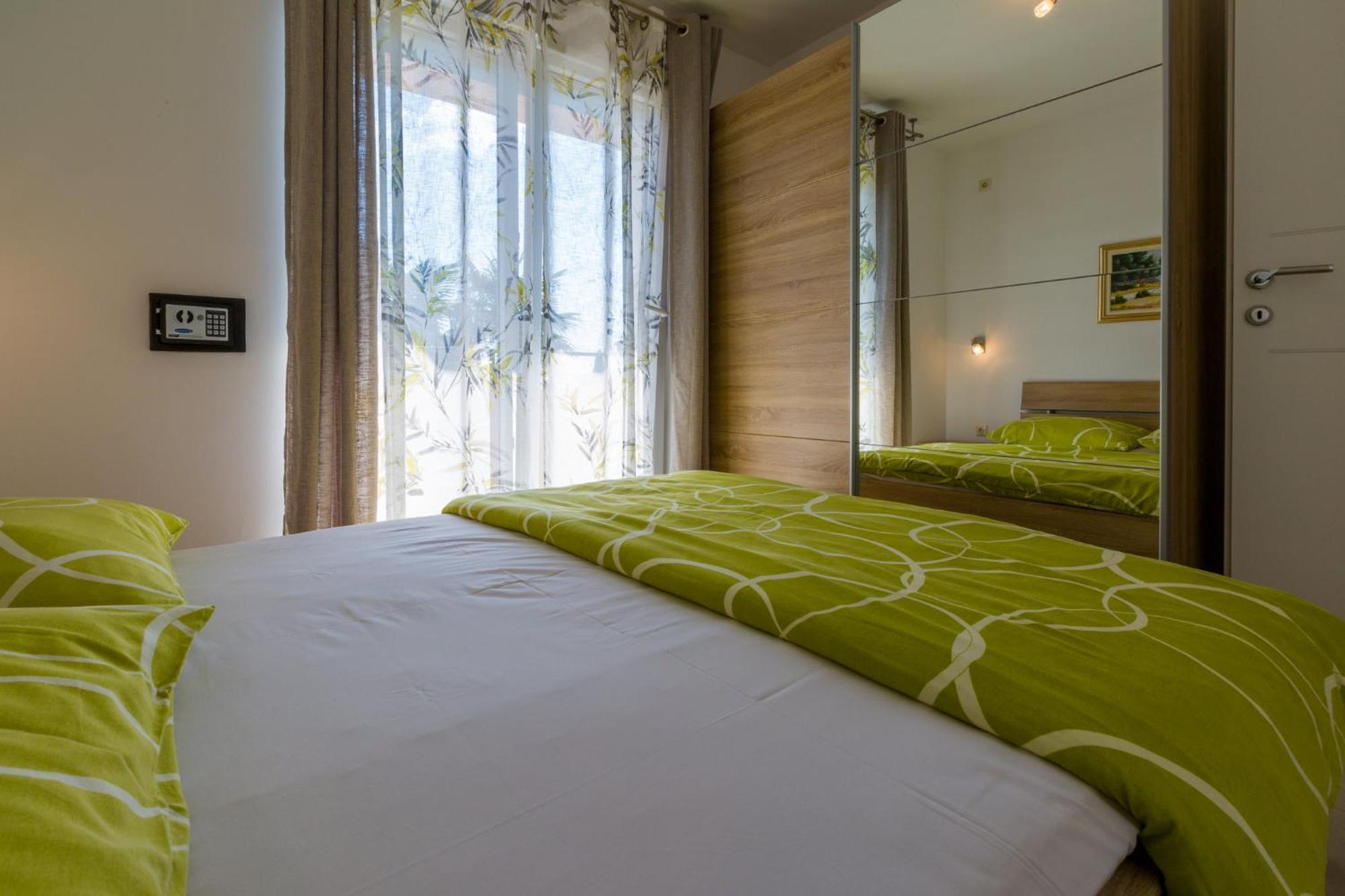 Domino Apartment Dramalj Bilik gambar