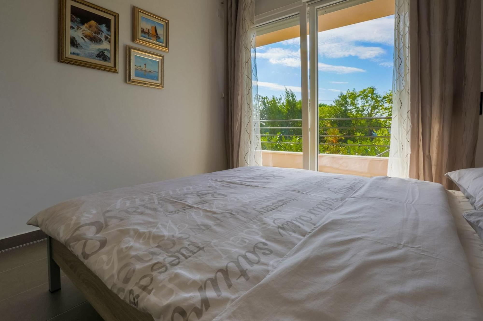 Domino Apartment Dramalj Bilik gambar